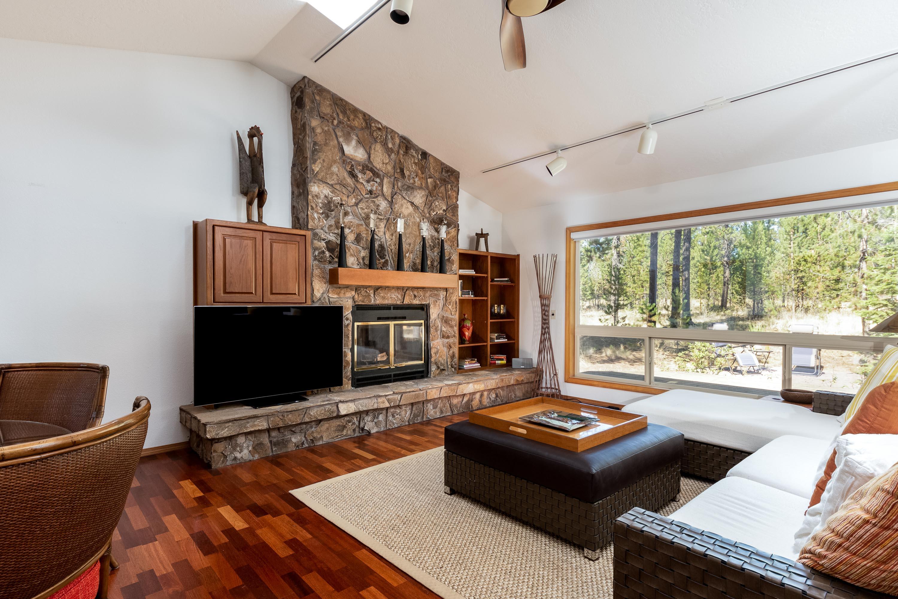 18206 Oregon Loop Sunriver, OR 97707 - Photo 8 of 30 34 Oregon Loop-19