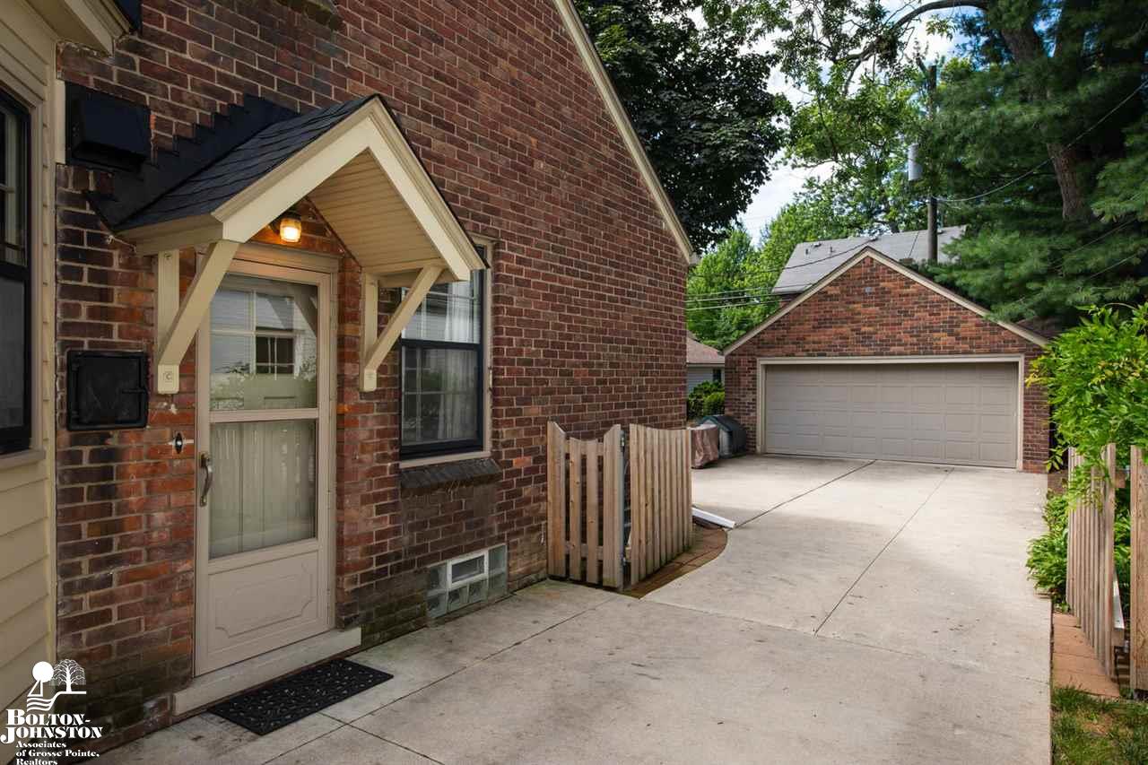 1359 Harvard Road Grosse Pointe Park, MI 48230 - Photo 23 of 31