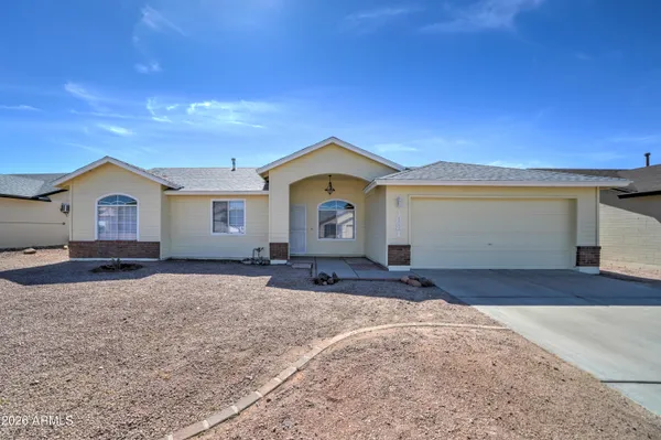 $395,000 | 1881 West 12th Avenue, Apache Junction, AZ 85120