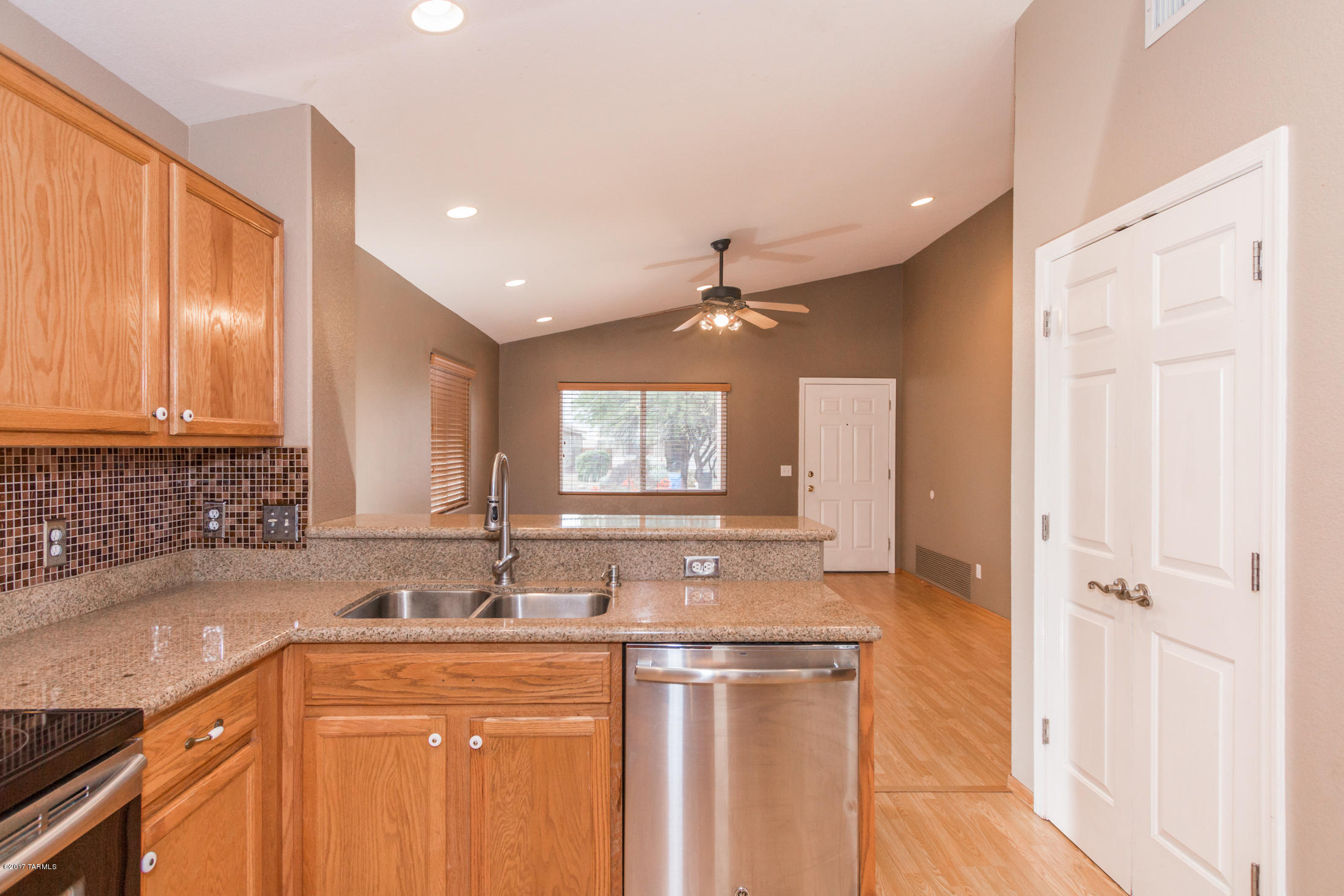 2547 Chisel Court Tucson, AZ 85755 - Photo 6 of 31