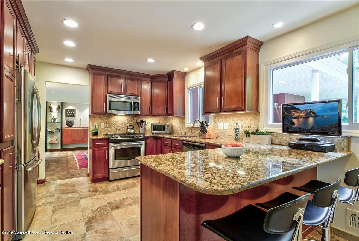 4 Floyd Wyckoff Road Morganville, NJ 07751 - Photo 11 of 28 Kitchen 1
