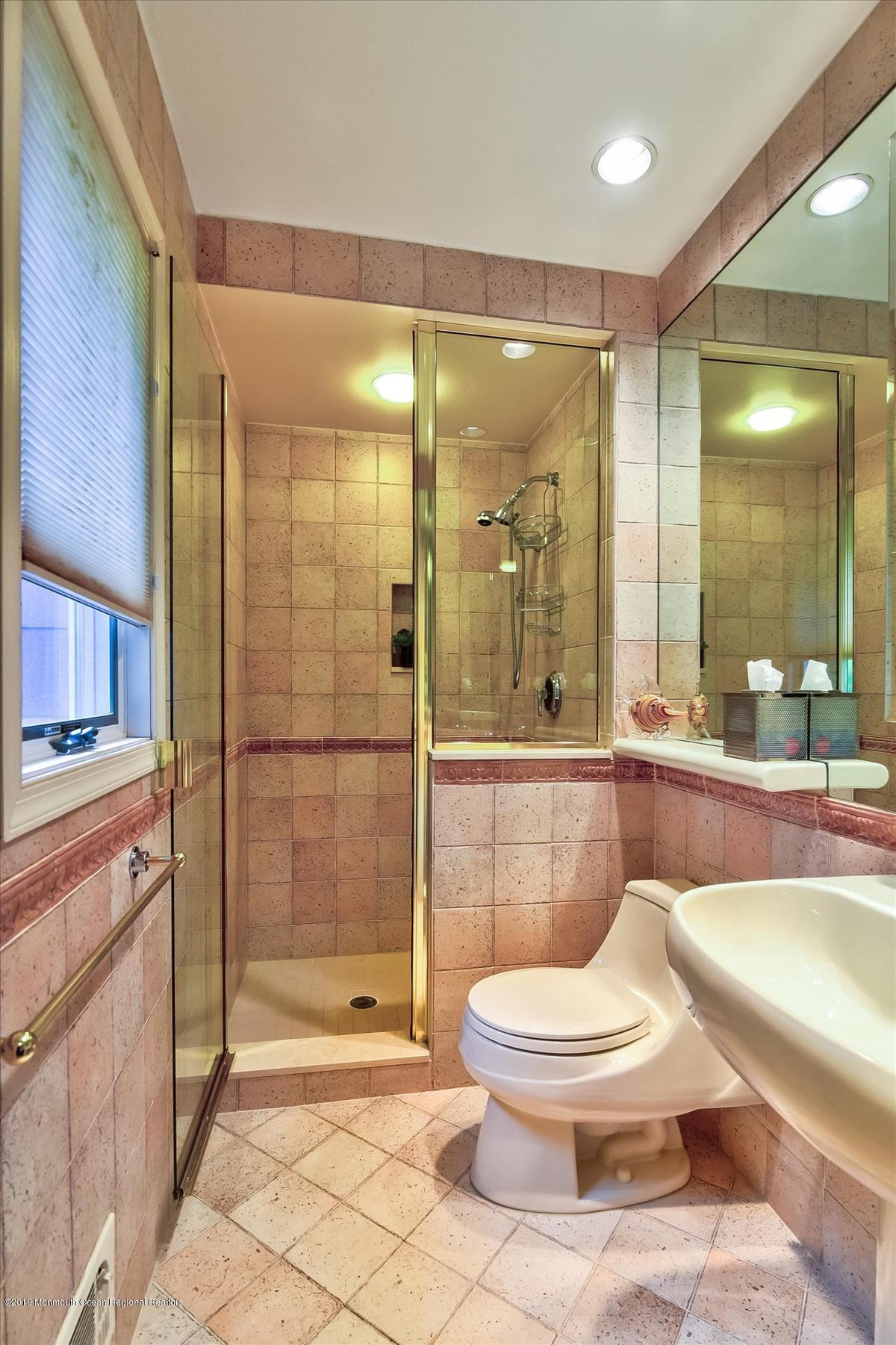 4 Floyd Wyckoff Road Morganville, NJ 07751 - Photo 19 of 28 First floor Master Bath