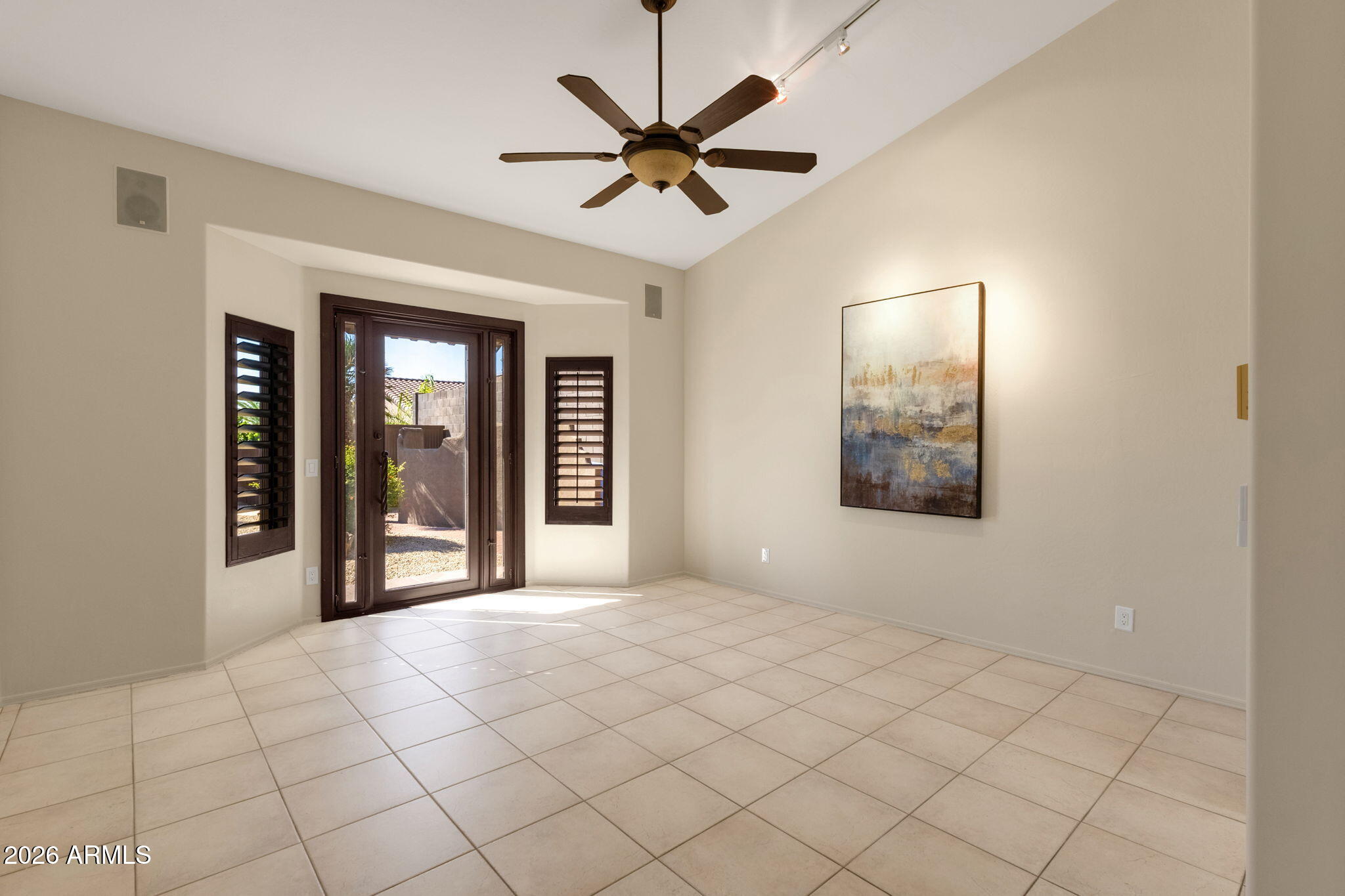 1837 East Marilyn Road Phoenix, AZ 85022 - Photo 12 of 47 12-web-or-mls-12