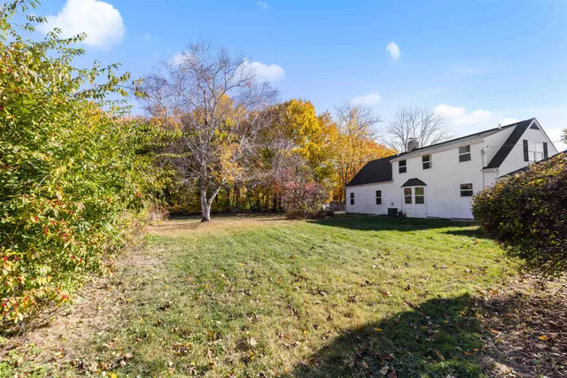 $205,500 | 2906 Buckingham Drive, Rockford, IL 61107