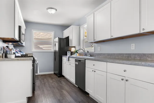 $205,500 | 2906 Buckingham Drive, Rockford, IL 61107