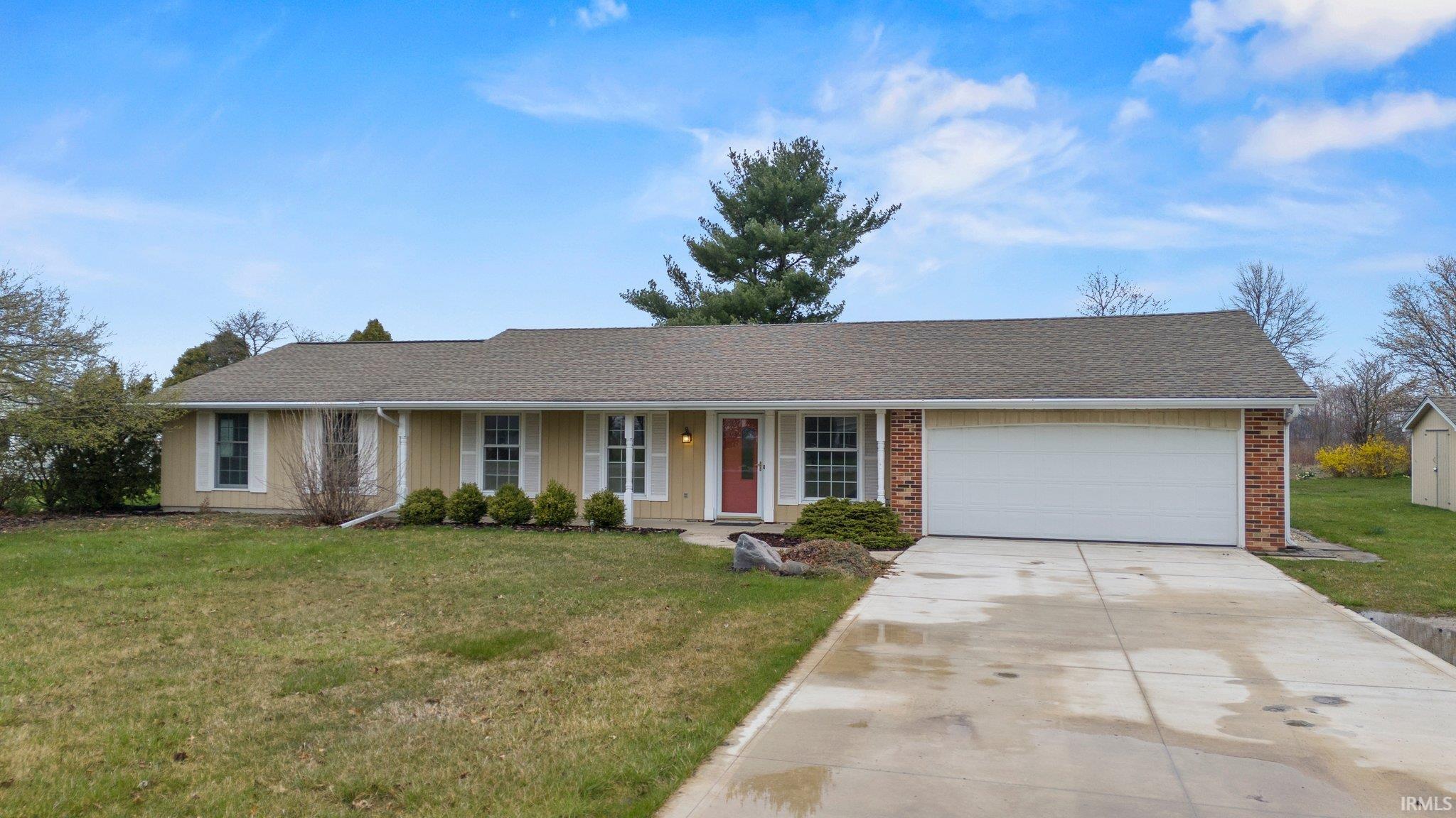 11011 Paulding Road New Haven, IN 46774 - Photo 3 of 34