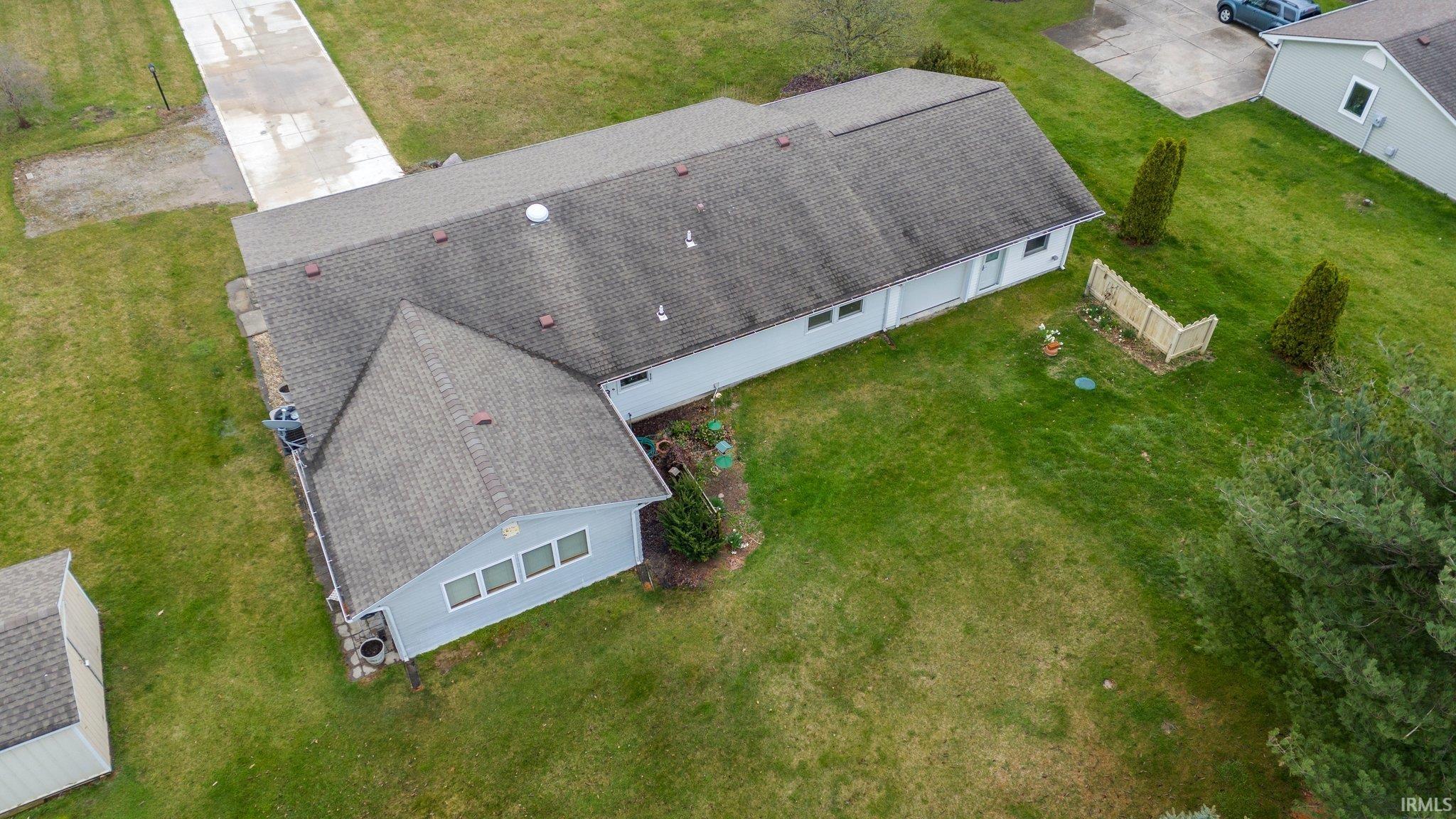 11011 Paulding Road New Haven, IN 46774 - Photo 8 of 34