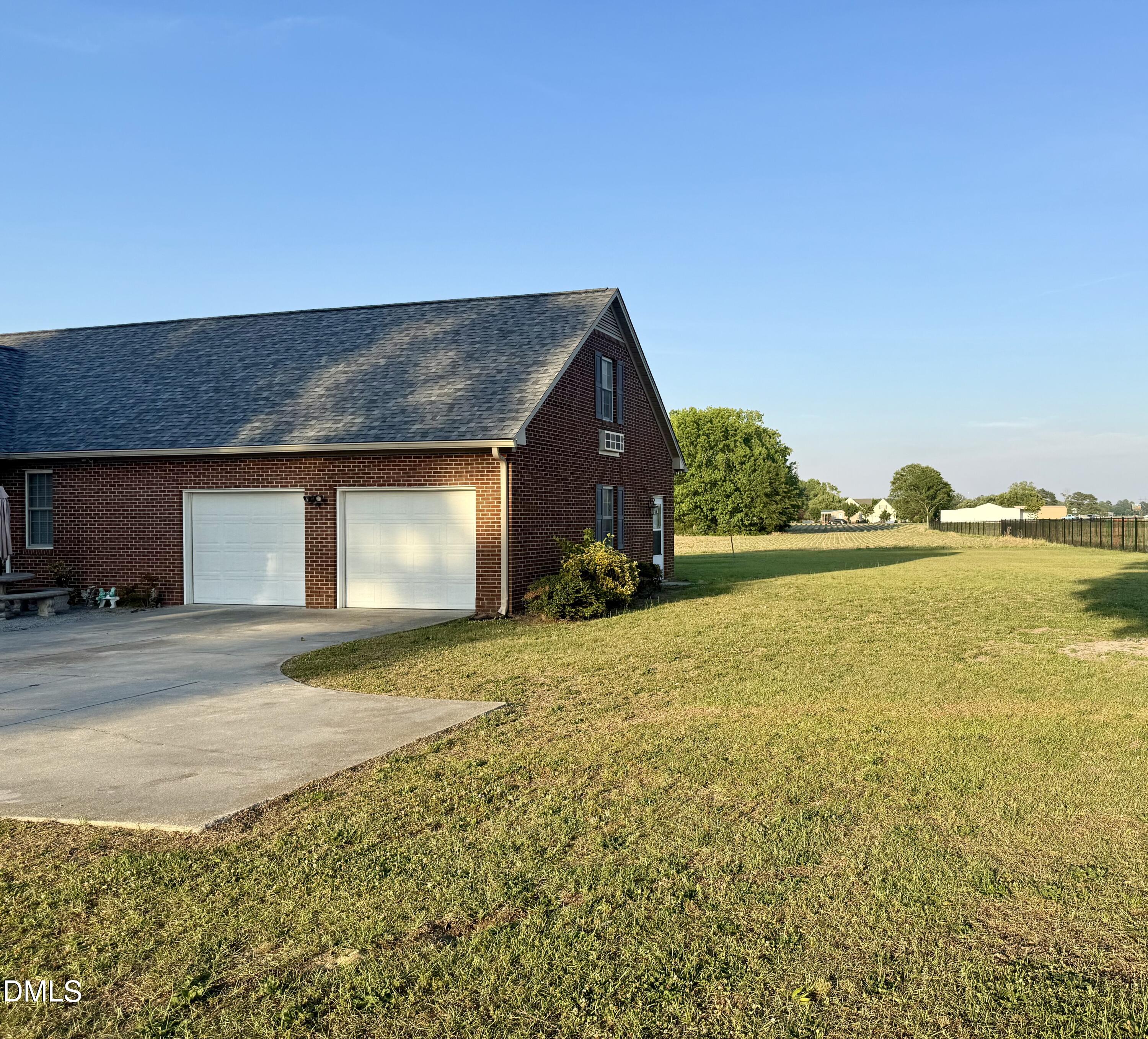 1511 Lane Road Dunn, NC 28334 - Photo 3 of 39