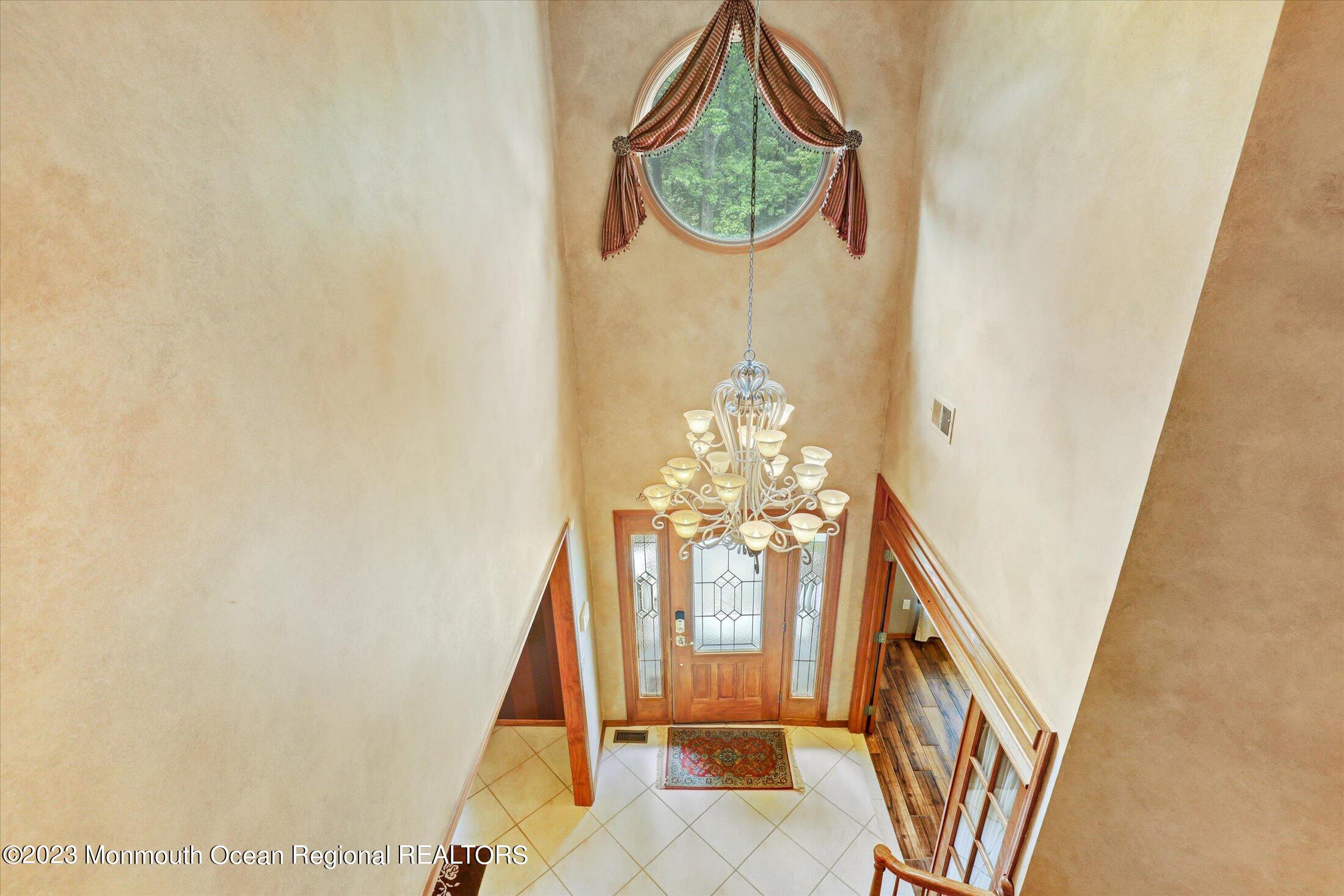 95 Station Road Morganville, NJ 07751 - Photo 31 of 71 26-Foyer