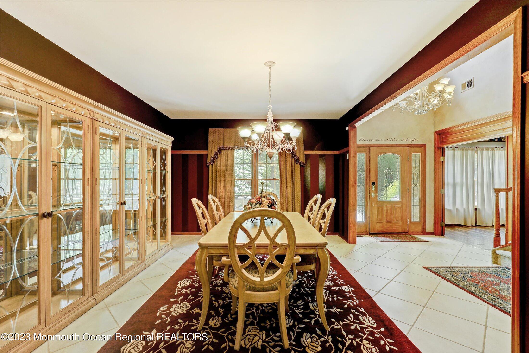 95 Station Road Morganville, NJ 07751 - Photo 32 of 71 15-Dining Room