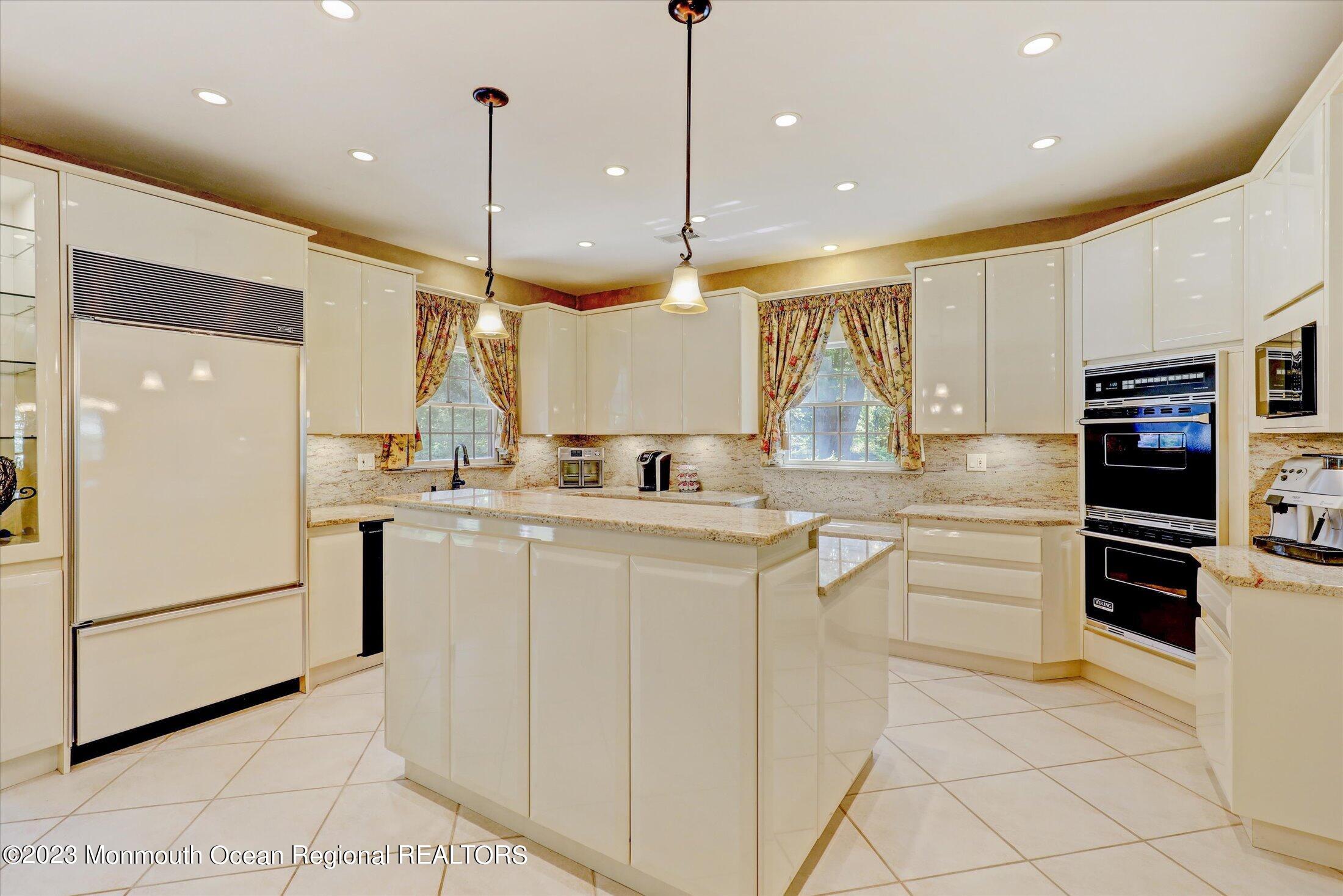 95 Station Road Morganville, NJ 07751 - Photo 35 of 71 17-Kitchen