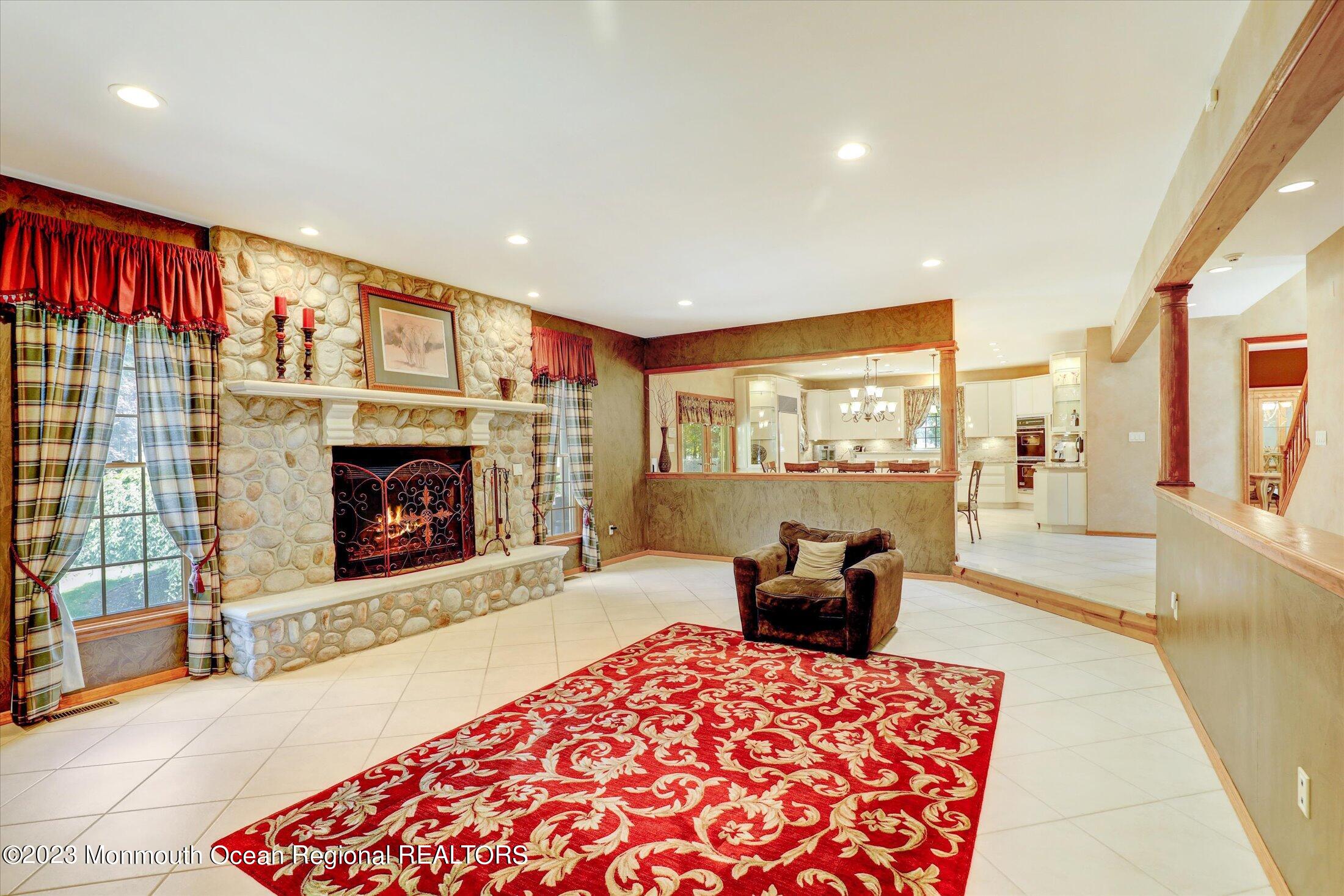 95 Station Road Morganville, NJ 07751 - Photo 39 of 71 21-Family Room