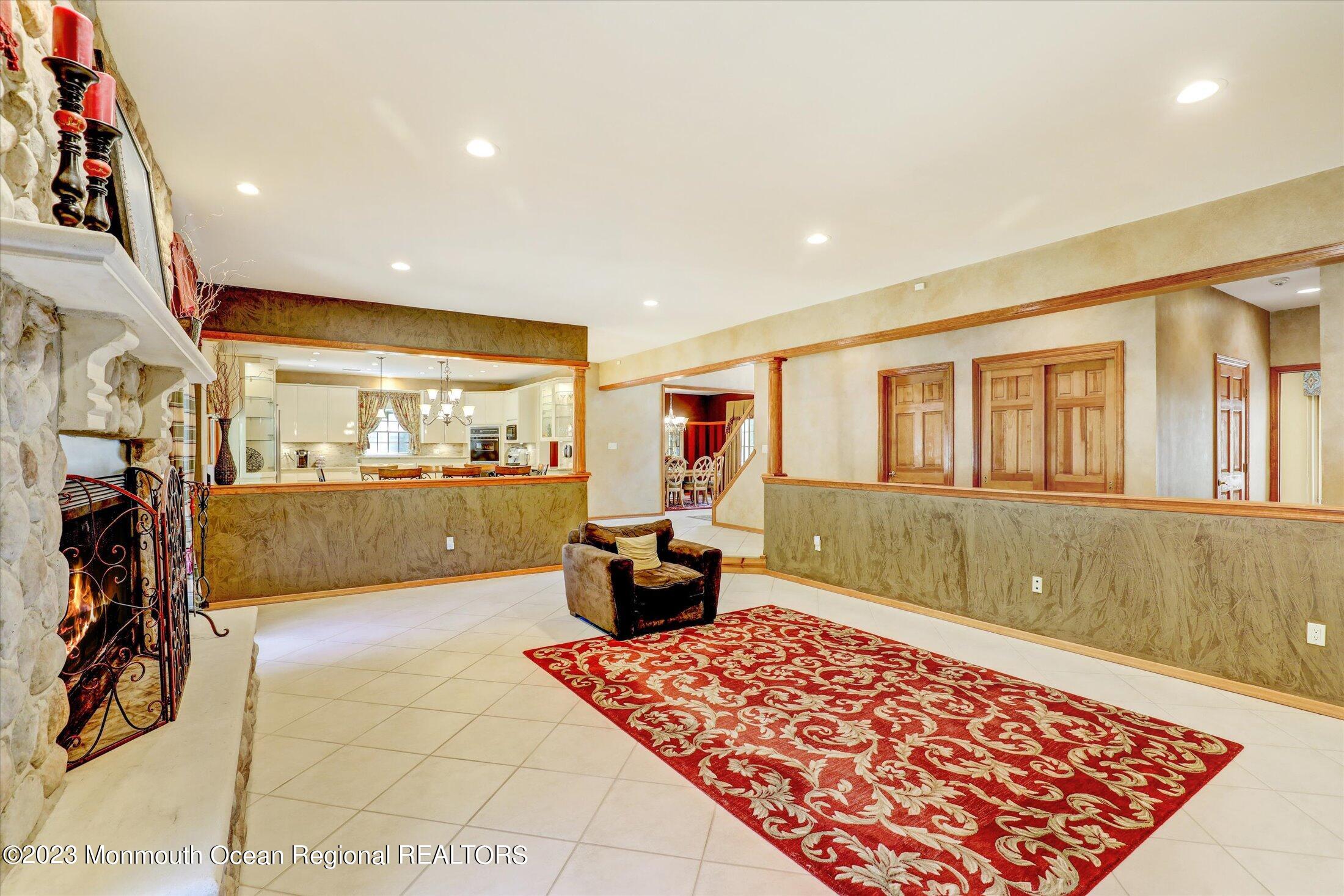 95 Station Road Morganville, NJ 07751 - Photo 40 of 71 22-Family Room