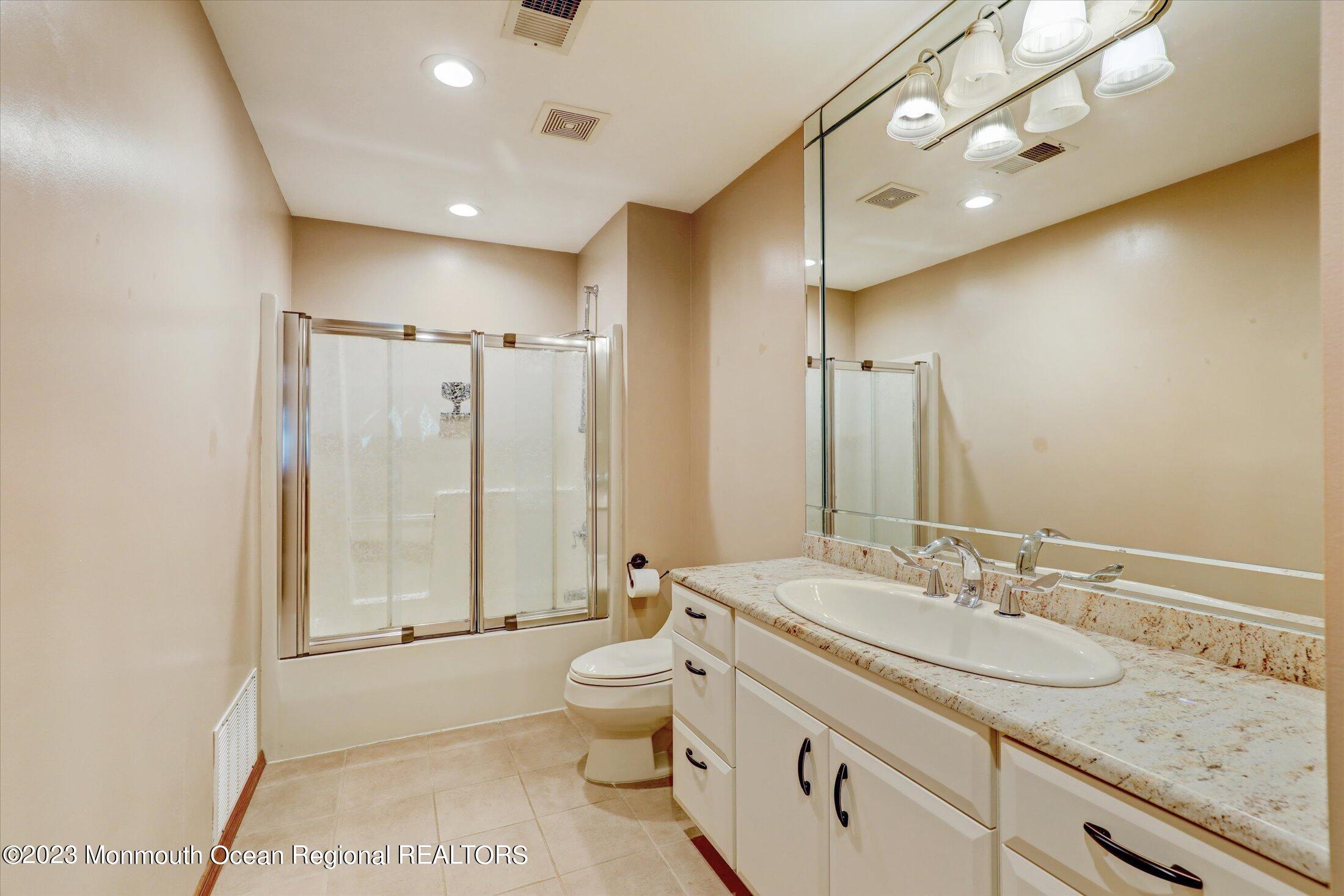 95 Station Road Morganville, NJ 07751 - Photo 55 of 71 36-Bathroom