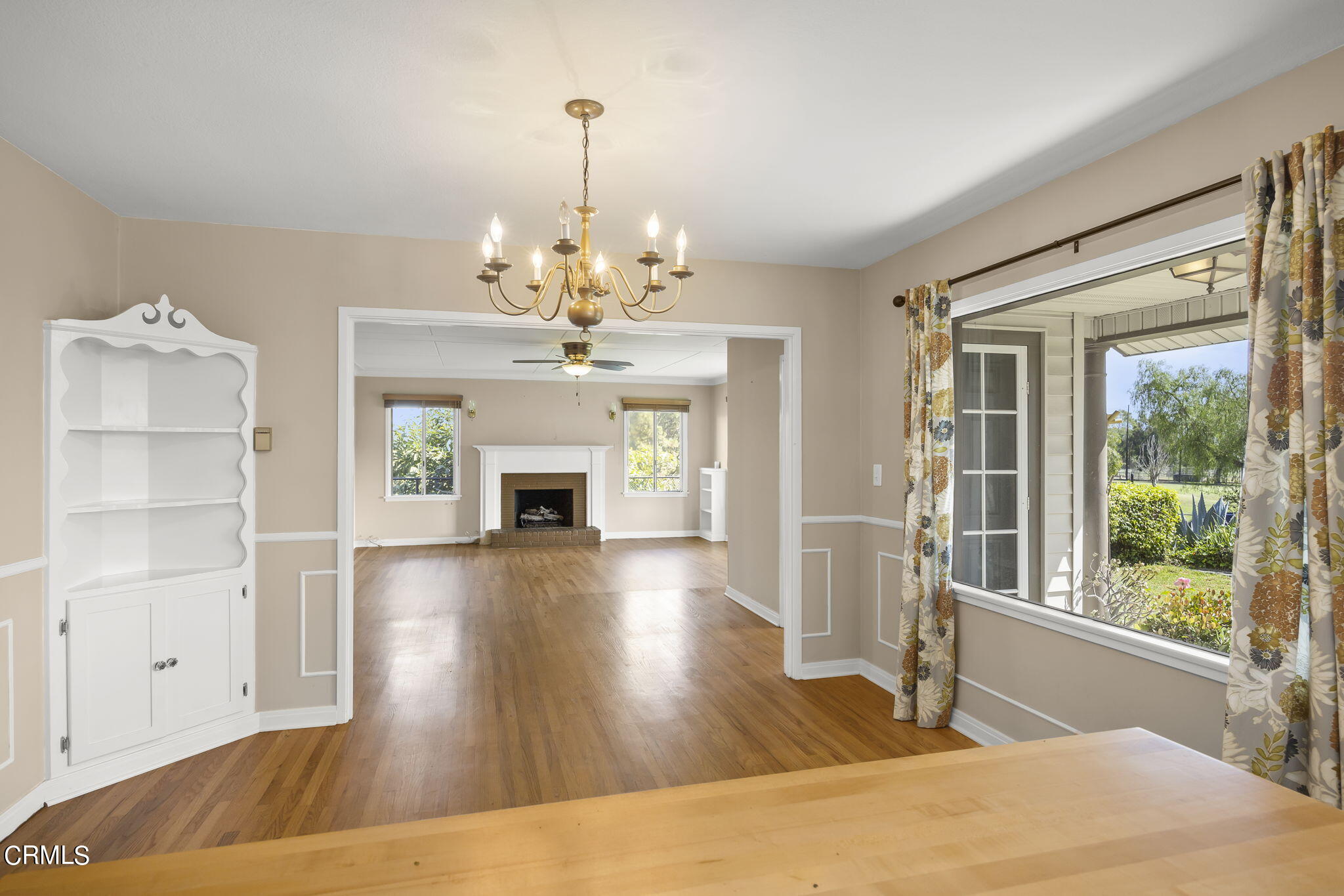 10561 Darling Road Ventura, CA 93004 - Photo 15 of 50 16-web-or-mls-Upmarketmedia_10561Dar-75