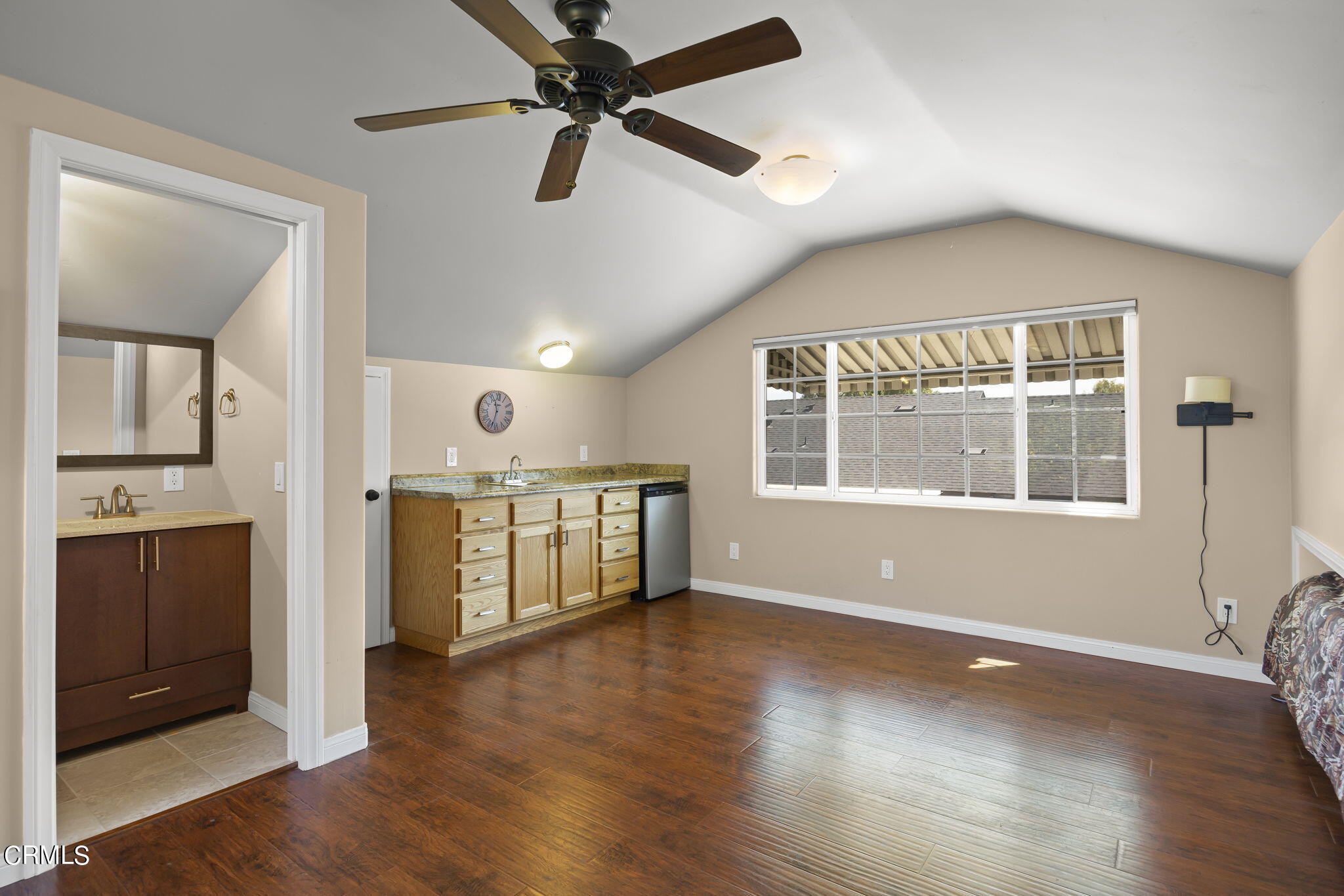 10561 Darling Road Ventura, CA 93004 - Photo 34 of 50 35-web-or-mls-Upmarketmedia_10561Dar-141