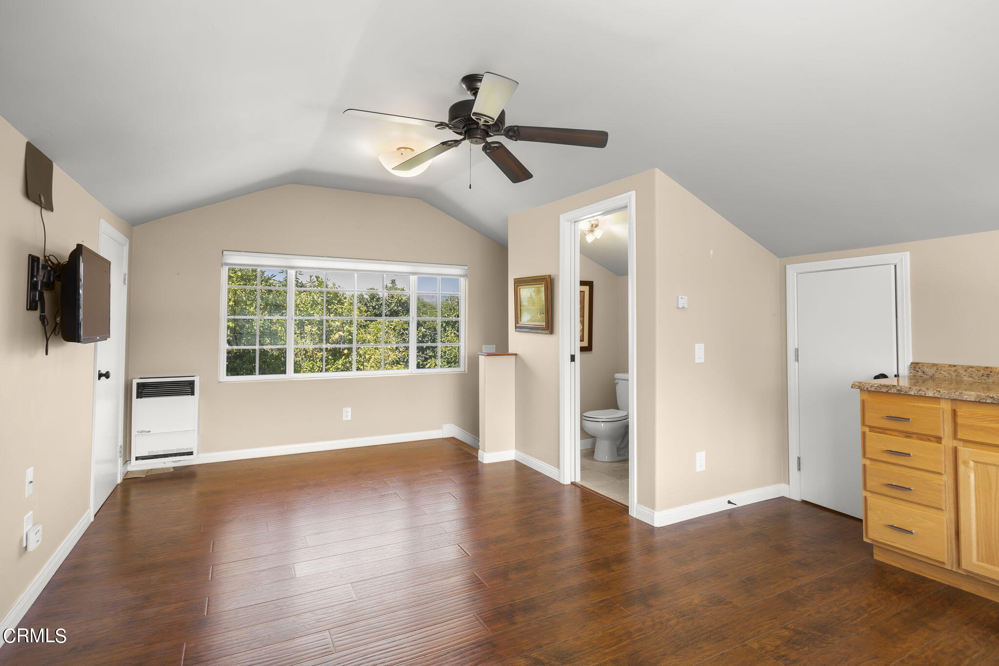 10561 Darling Road Ventura, CA 93004 - Photo 35 of 50 36-web-or-mls-Upmarketmedia_10561Dar-144