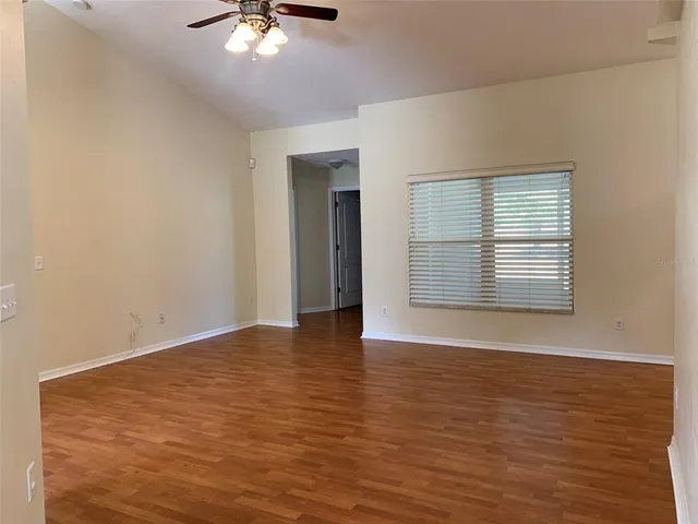 $2,400 | 20754 North W 57th Place, Newberry, FL 32669