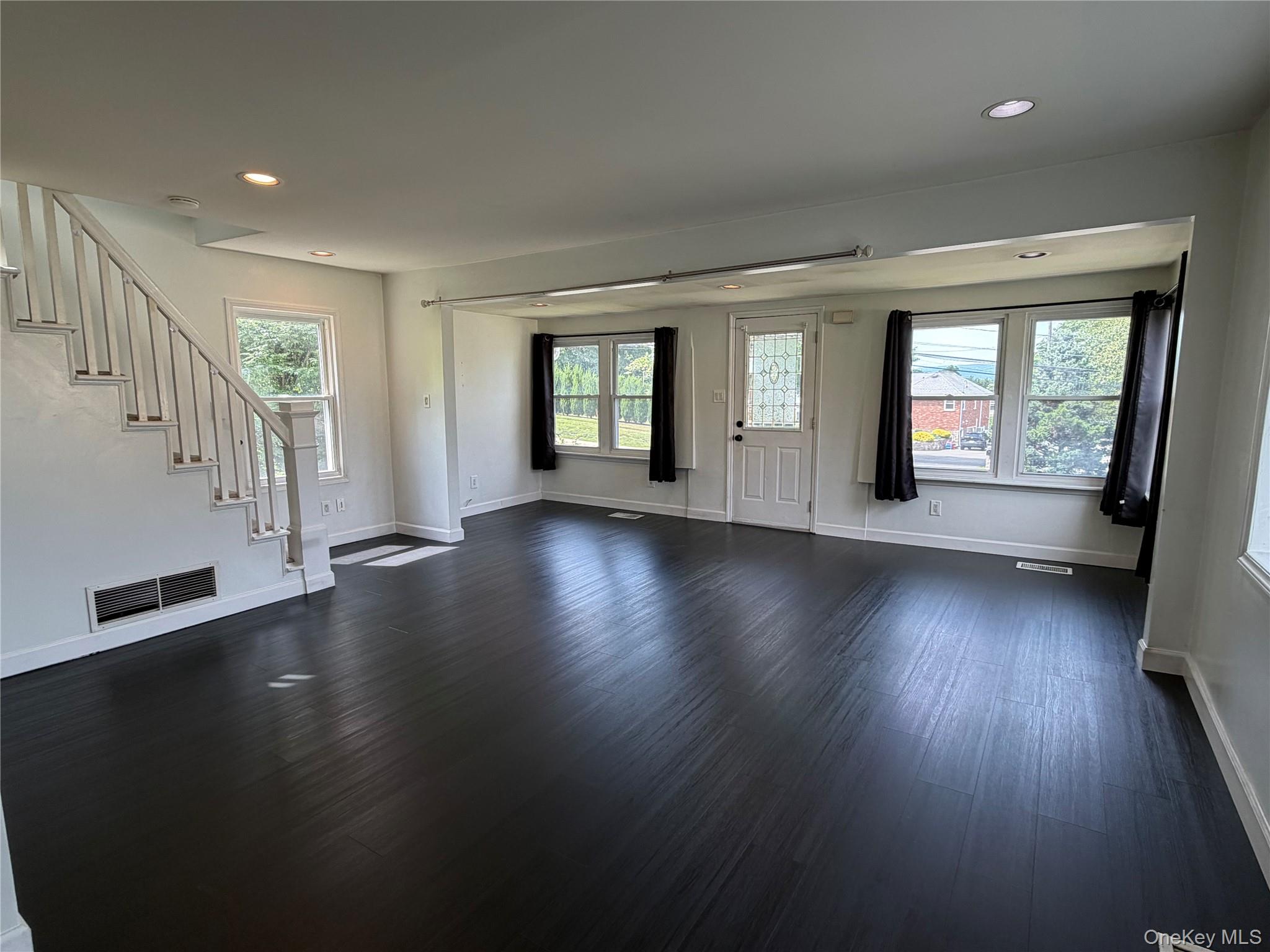 29 Ramapo Road Garnerville, NY 10923 - Photo 5 of 20