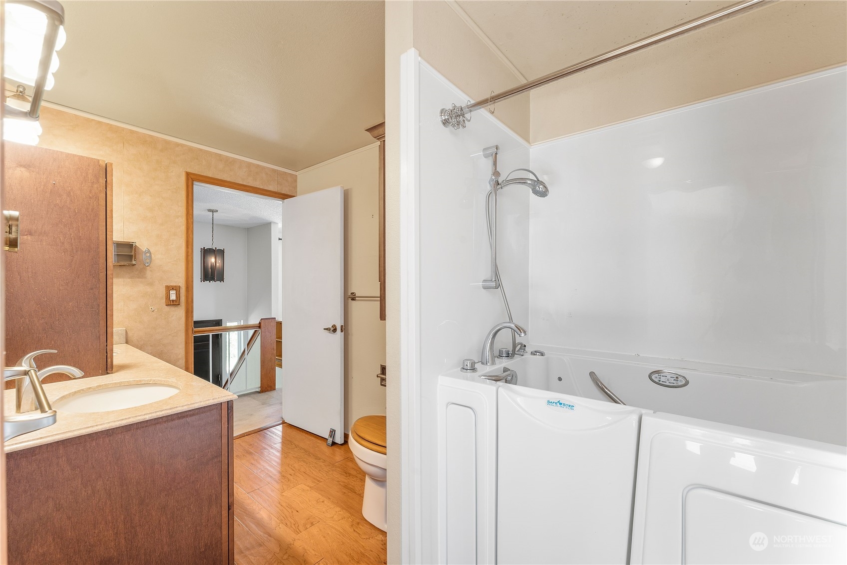 7347 East Collins Road Port Orchard, WA 98366 - Photo 15 of 40 Gallery Image 15
