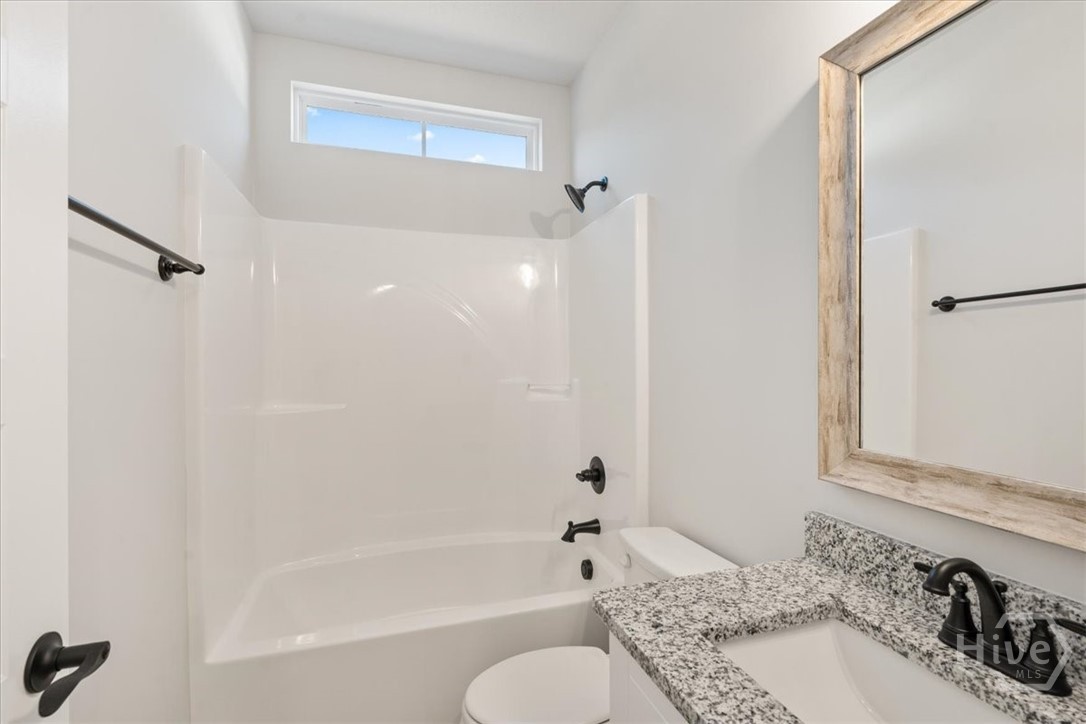 180 Foxridge Court Metter, GA 30439 - Photo 7 of 32