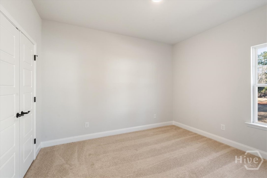 180 Foxridge Court Metter, GA 30439 - Photo 8 of 32