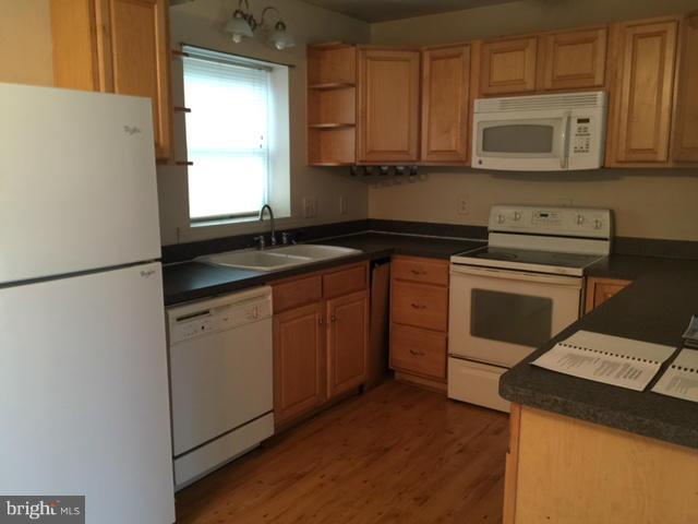 1404 Caledon Road King George, VA 22485 - Photo 8 of 28 Kitchen