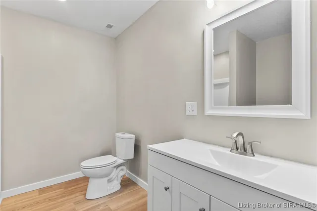 $184,900 | 982 North 3rd Street, Austin, IN 47102