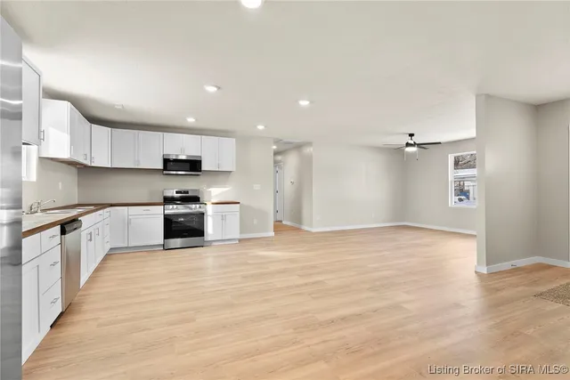 $184,900 | 982 North 3rd Street, Austin, IN 47102