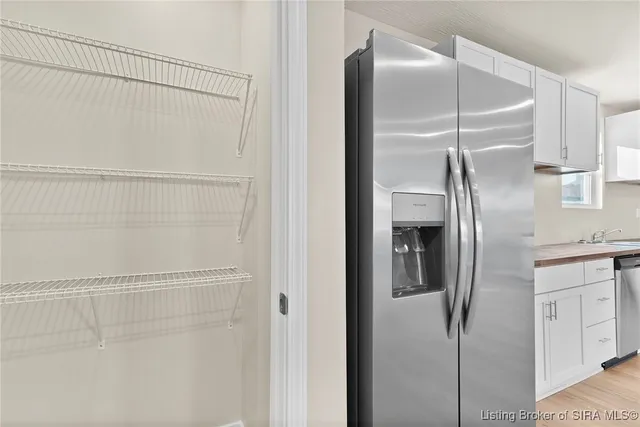 $184,900 | 982 North 3rd Street, Austin, IN 47102