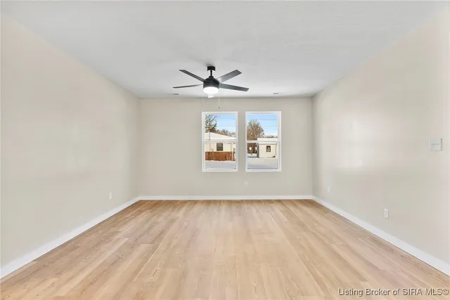 $184,900 | 982 North 3rd Street, Austin, IN 47102