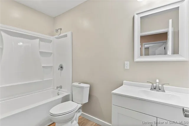 $184,900 | 982 North 3rd Street, Austin, IN 47102