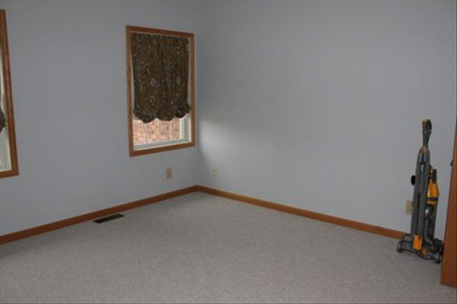 9392 Grafton Road Carleton, MI 48117 - Photo 13 of 19 BEDROOM 3