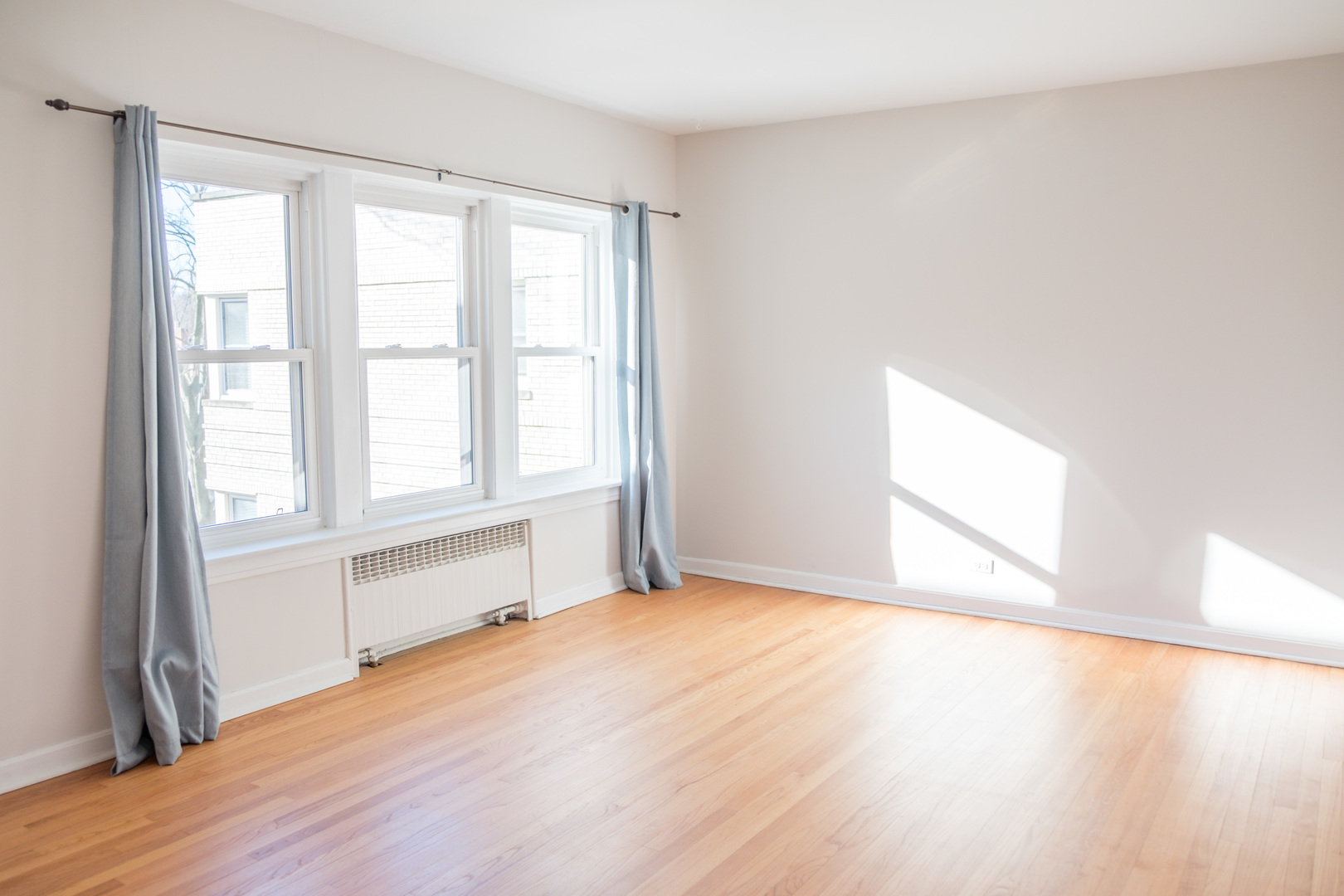 100 Pine Avenue, Unit 6 Riverside, IL 60546 - Photo 12 of 59
