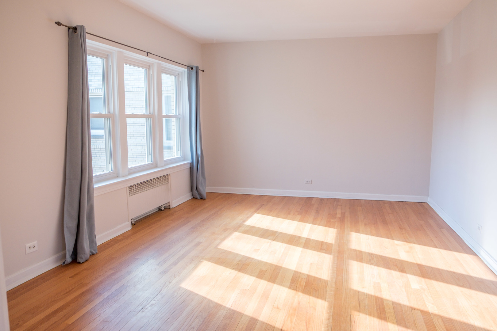 100 Pine Avenue, Unit 6 Riverside, IL 60546 - Photo 14 of 59
