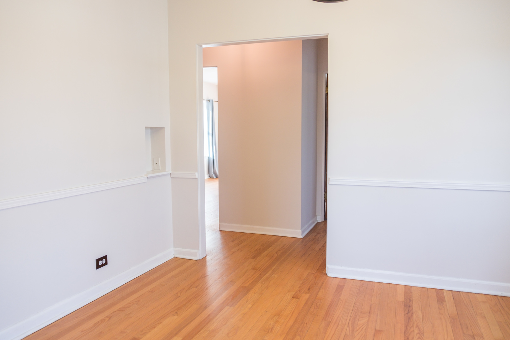 100 Pine Avenue, Unit 6 Riverside, IL 60546 - Photo 27 of 59