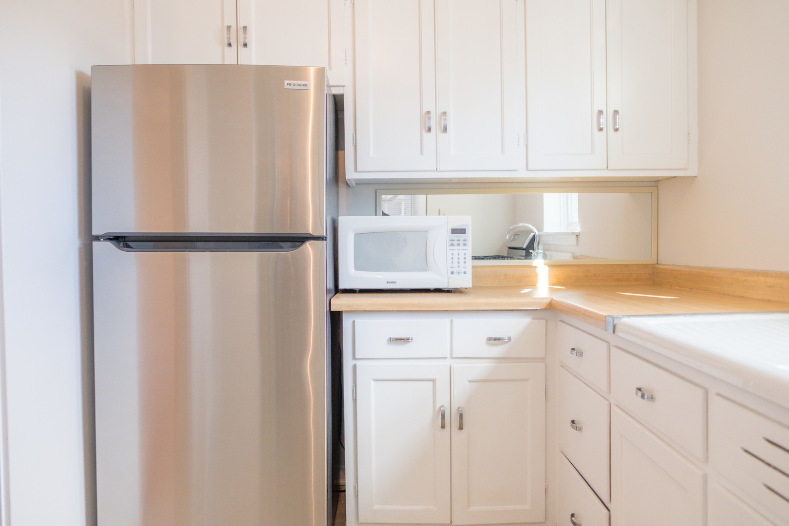 100 Pine Avenue, Unit 6 Riverside, IL 60546 - Photo 32 of 59