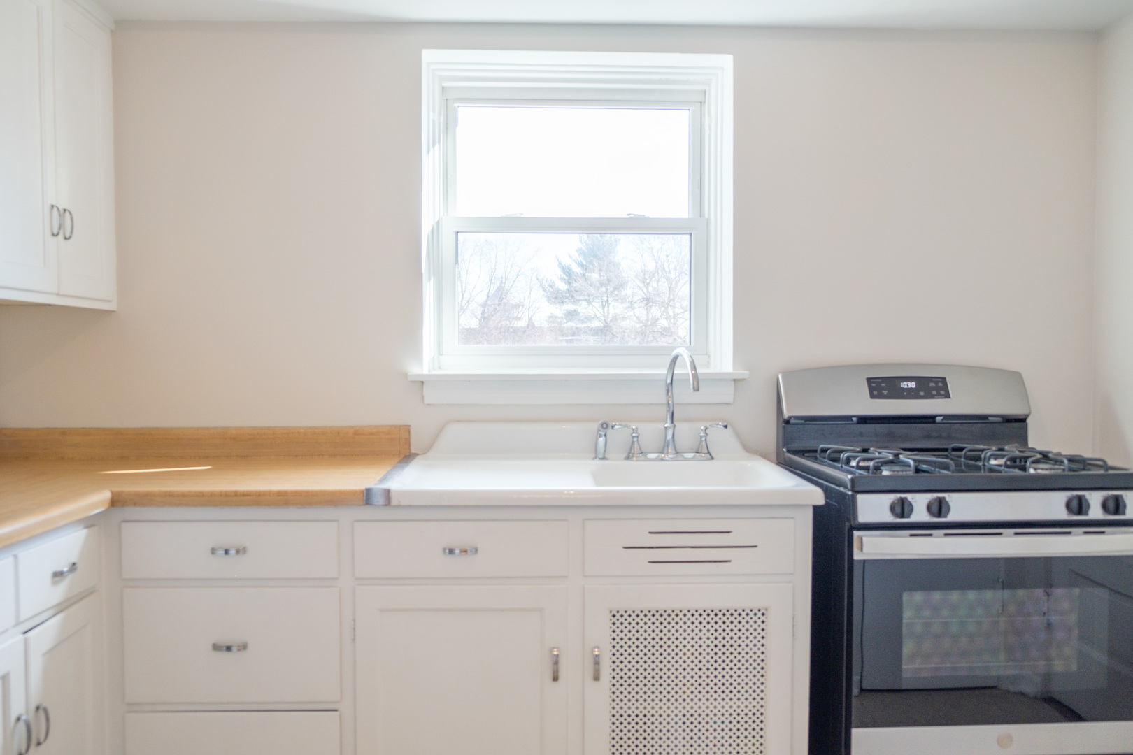 100 Pine Avenue, Unit 6 Riverside, IL 60546 - Photo 33 of 59