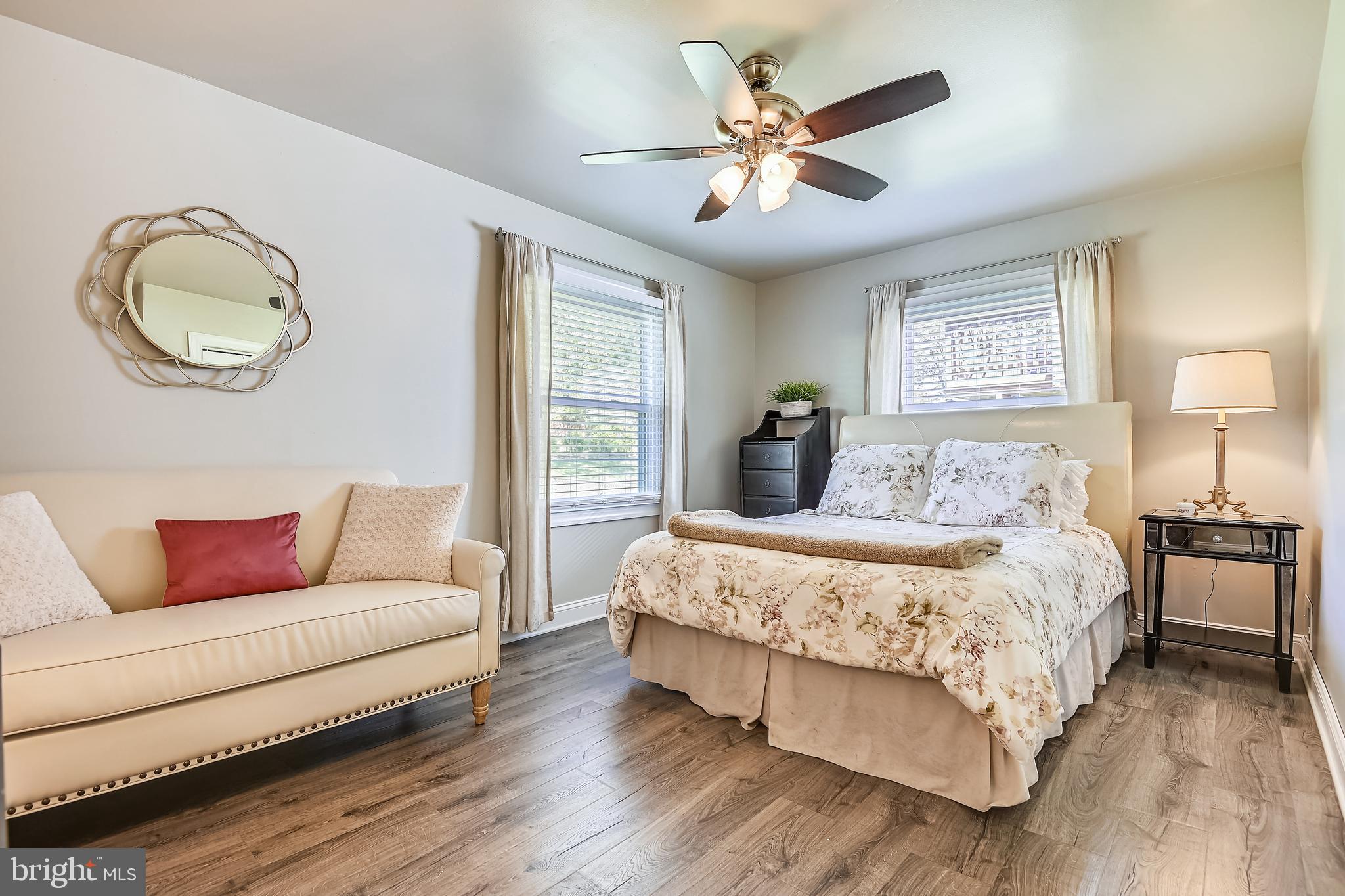 948 Fall Ridge Way Gambrills, MD 21054 - Photo 23 of 40 Spare bedroom 1