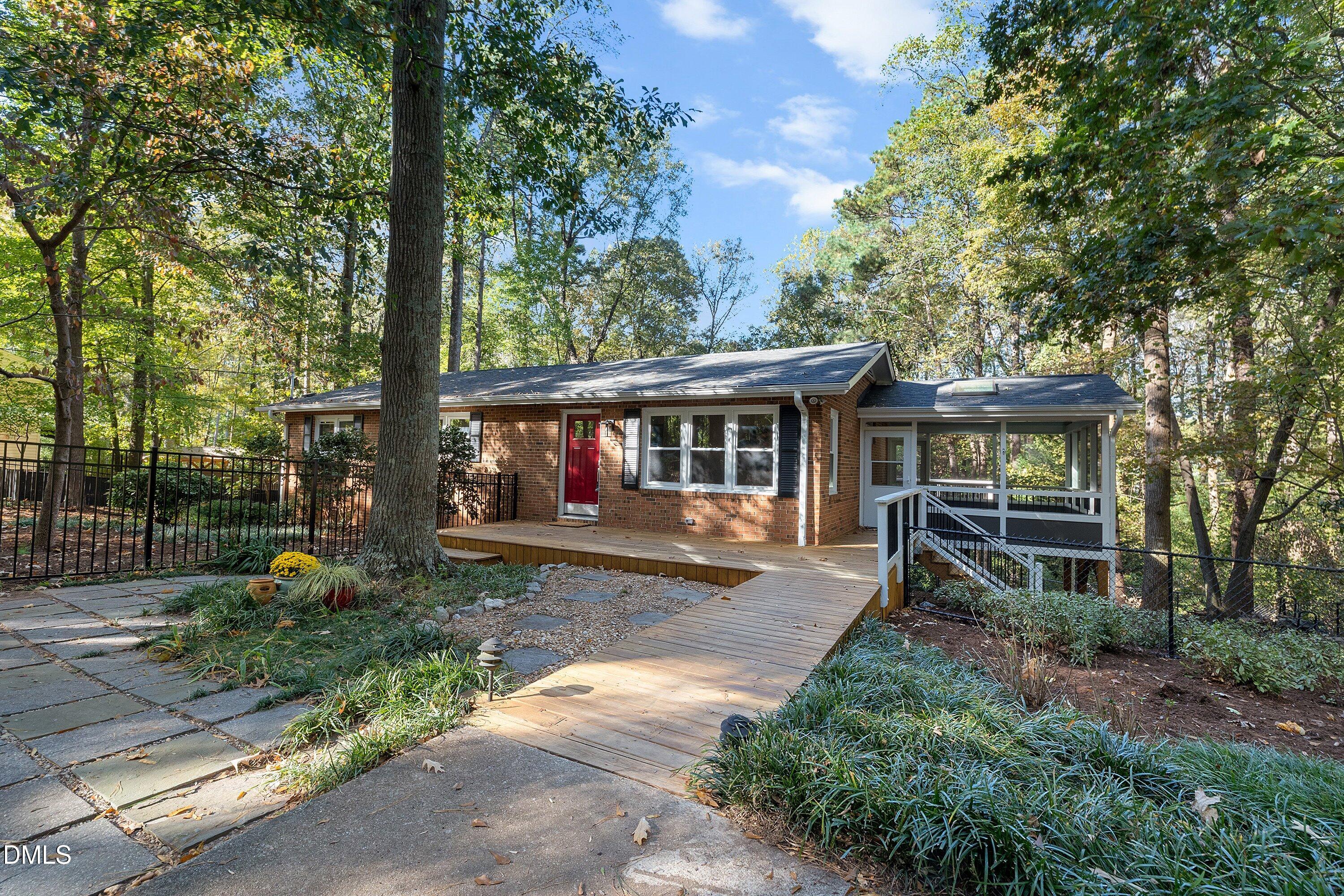 3122 Tanager Street Raleigh, NC 27606 - Photo 5 of 87 04-3122 Tanager_2728