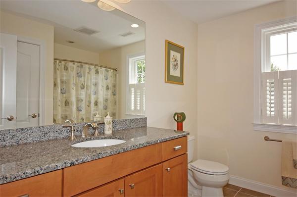 84 Beverly Road Arlington, MA 02474 - Photo 24 of 30 Gallery Image 24