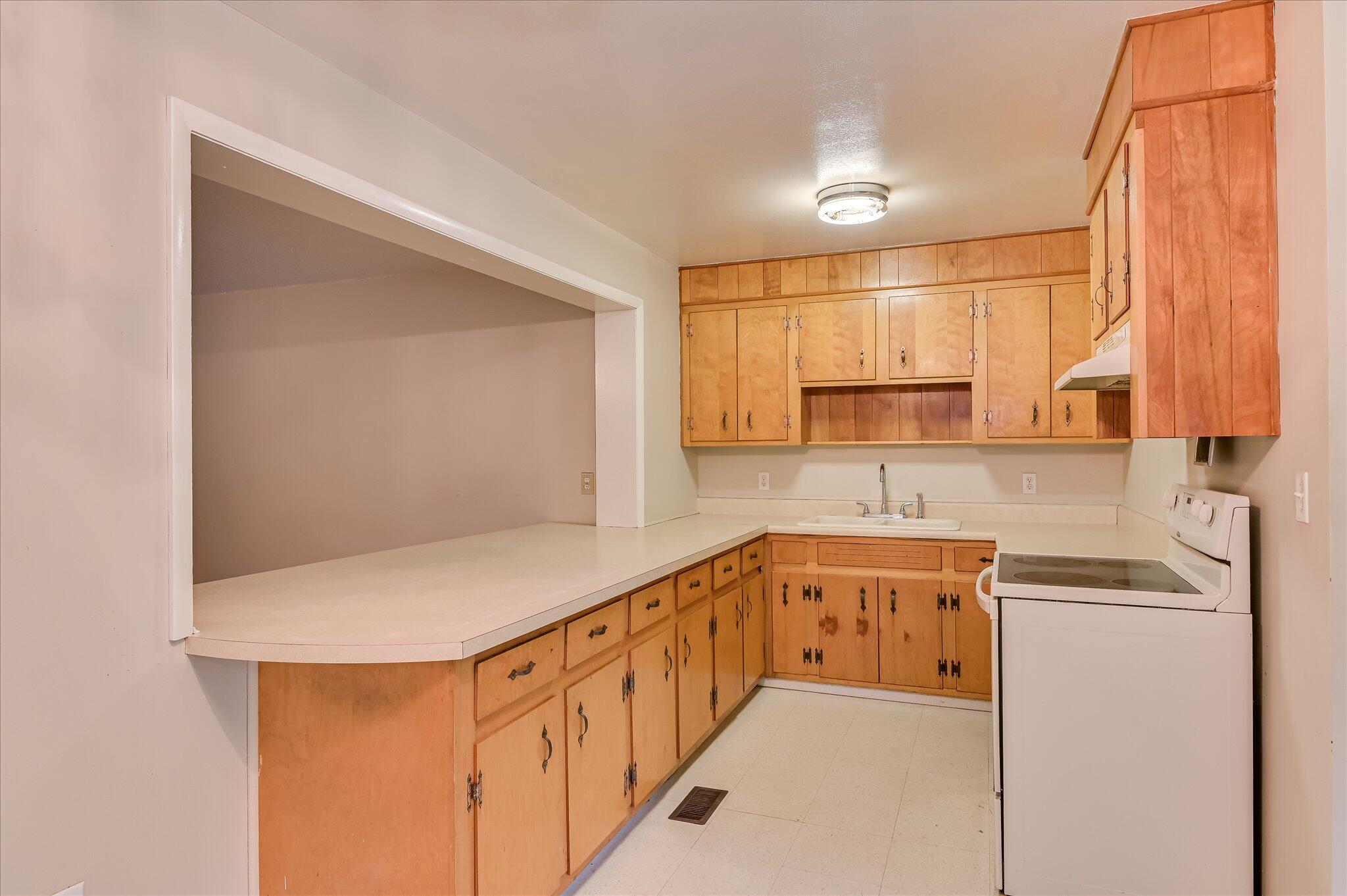 1086 Horseshoe Road Augusta, GA 30906 - Photo 11 of 44 Kitchen