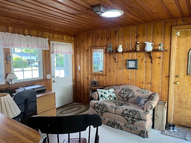 43 Pine Hill Road Springfield, MA 01118 - Photo 5 of 30