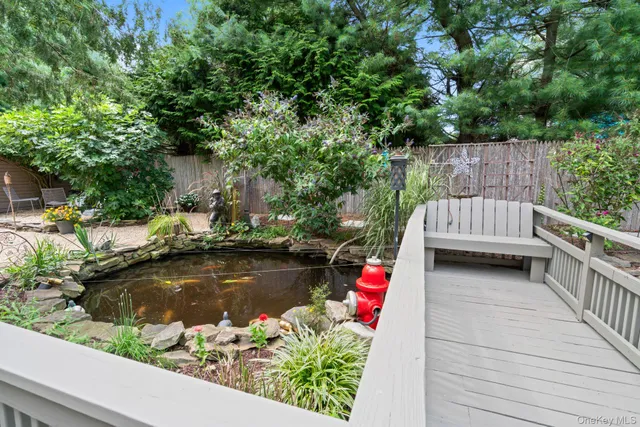 a bunch of flowers are in a garden