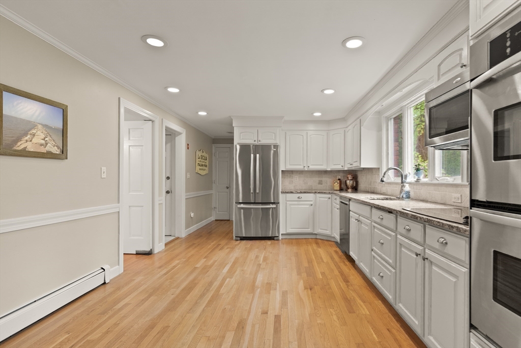 11 Wagon Road Westwood, MA 02090 - Photo 13 of 39 Gallery Image 13
