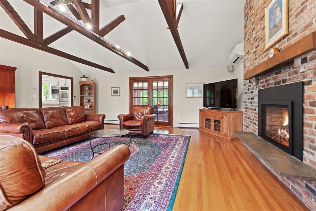 11 Wagon Road Westwood, MA 02090 - Photo 15 of 39 Gallery Image 15