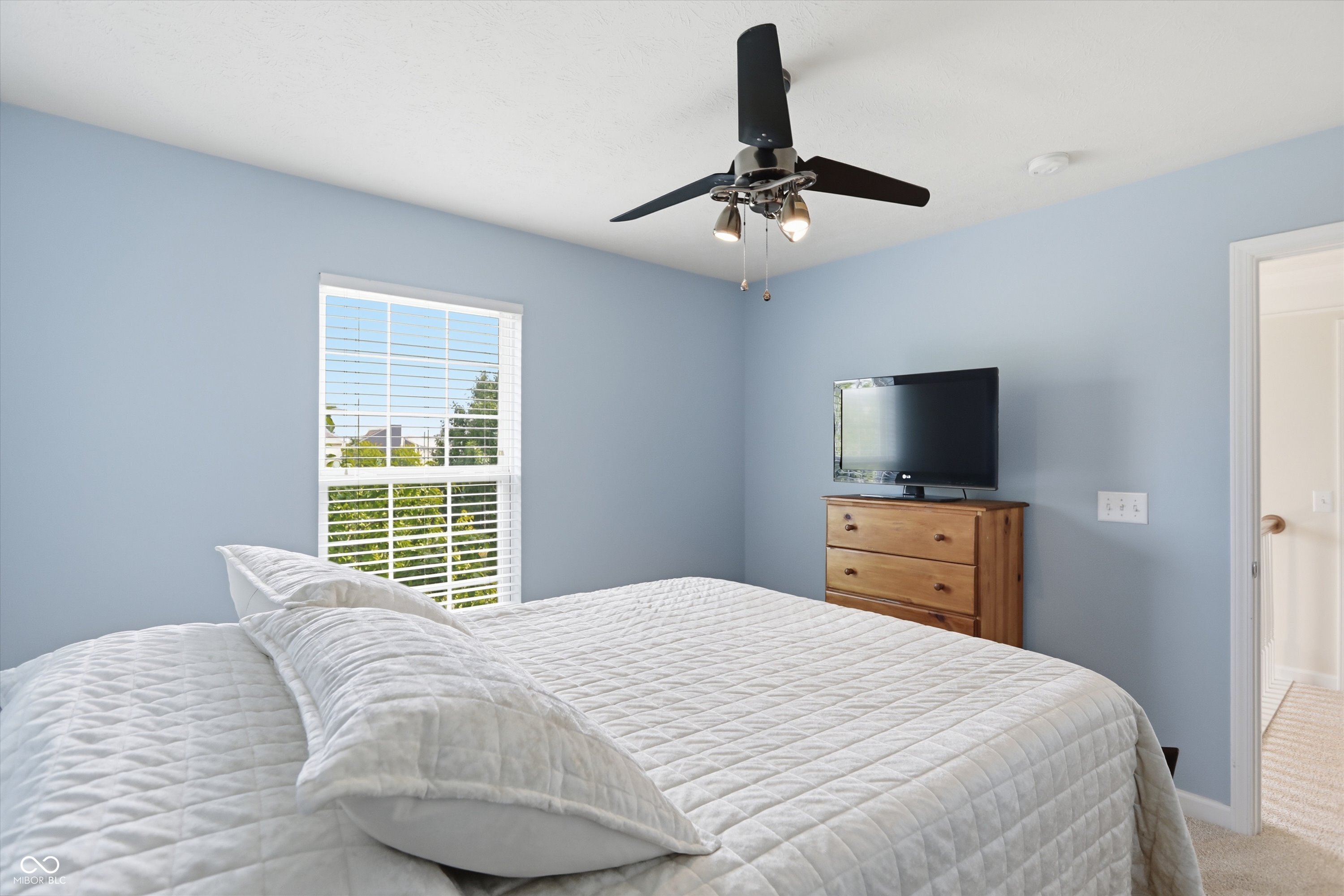 14401 Liverpool Place Fishers, IN 46037 - Photo 42 of 102