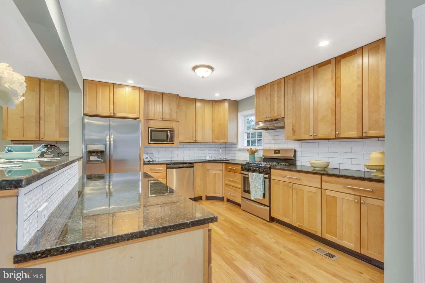 23 Stagecoach Road Southampton, NJ 08088 - Photo 7 of 32