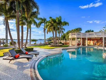 $26,400,000 | 1310 South Lake Shore Drive, Sarasota, FL 34231