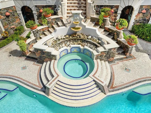 $26,400,000 | 1310 South Lake Shore Drive, Sarasota, FL 34231